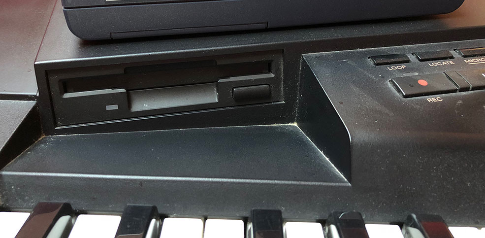 roland w30 usb floppy emulator roland w30 usb floppy emulator